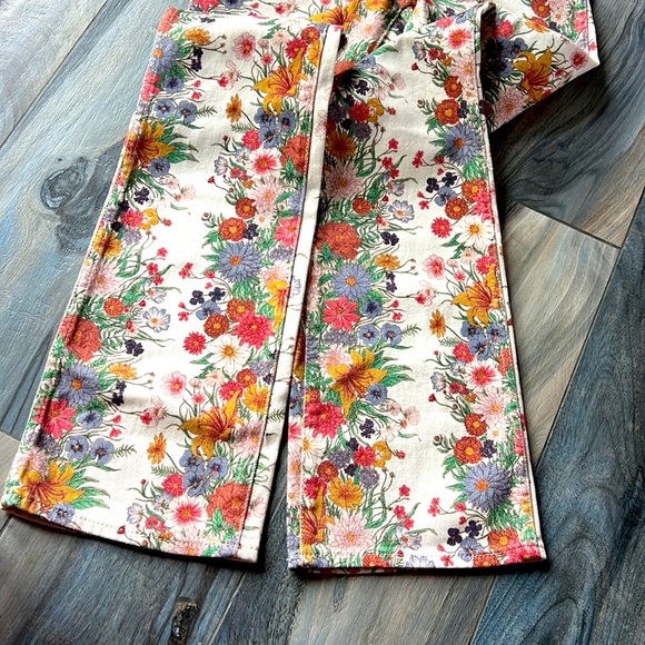 Wrangler floral high rise jeans - Picture 3 of 4